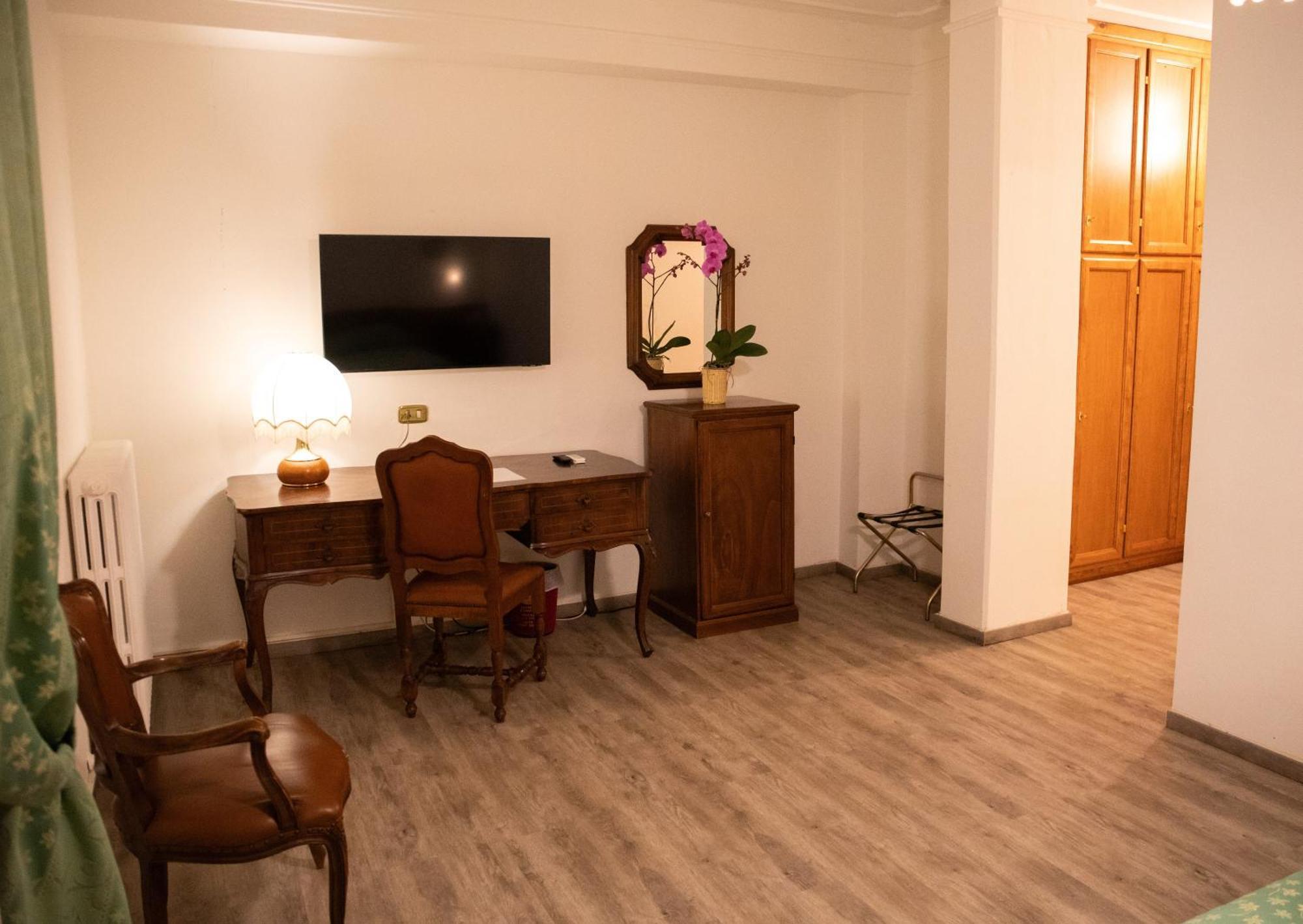 Hotel Park Ge.Al. تْشيتّا دي كاستيلّو المظهر الخارجي الصورة